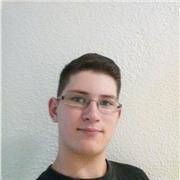 Estudiante de doble grado enseña matemáticas a nivel ESO